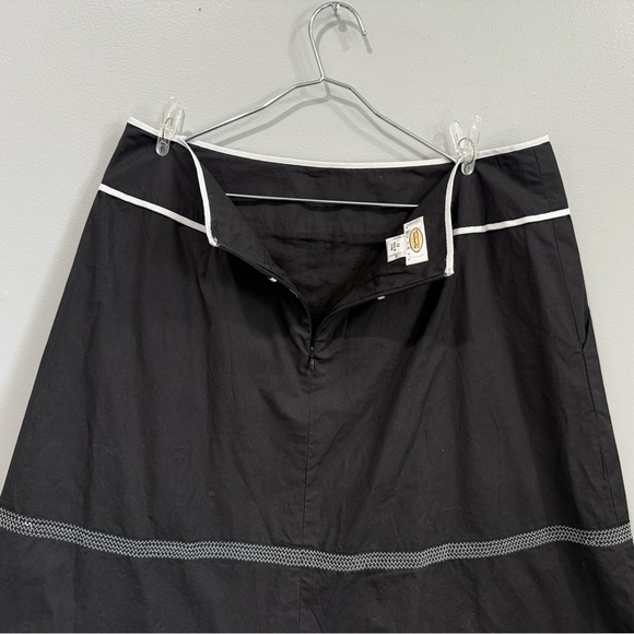 Talbots Black A-Line 100%cotton Skirt with White Trim - Size 14 - Picture 7 of 9
